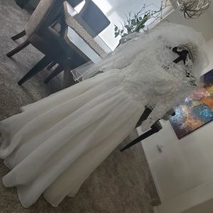 Custom made Size 6/8 wedding dress with headpiece.